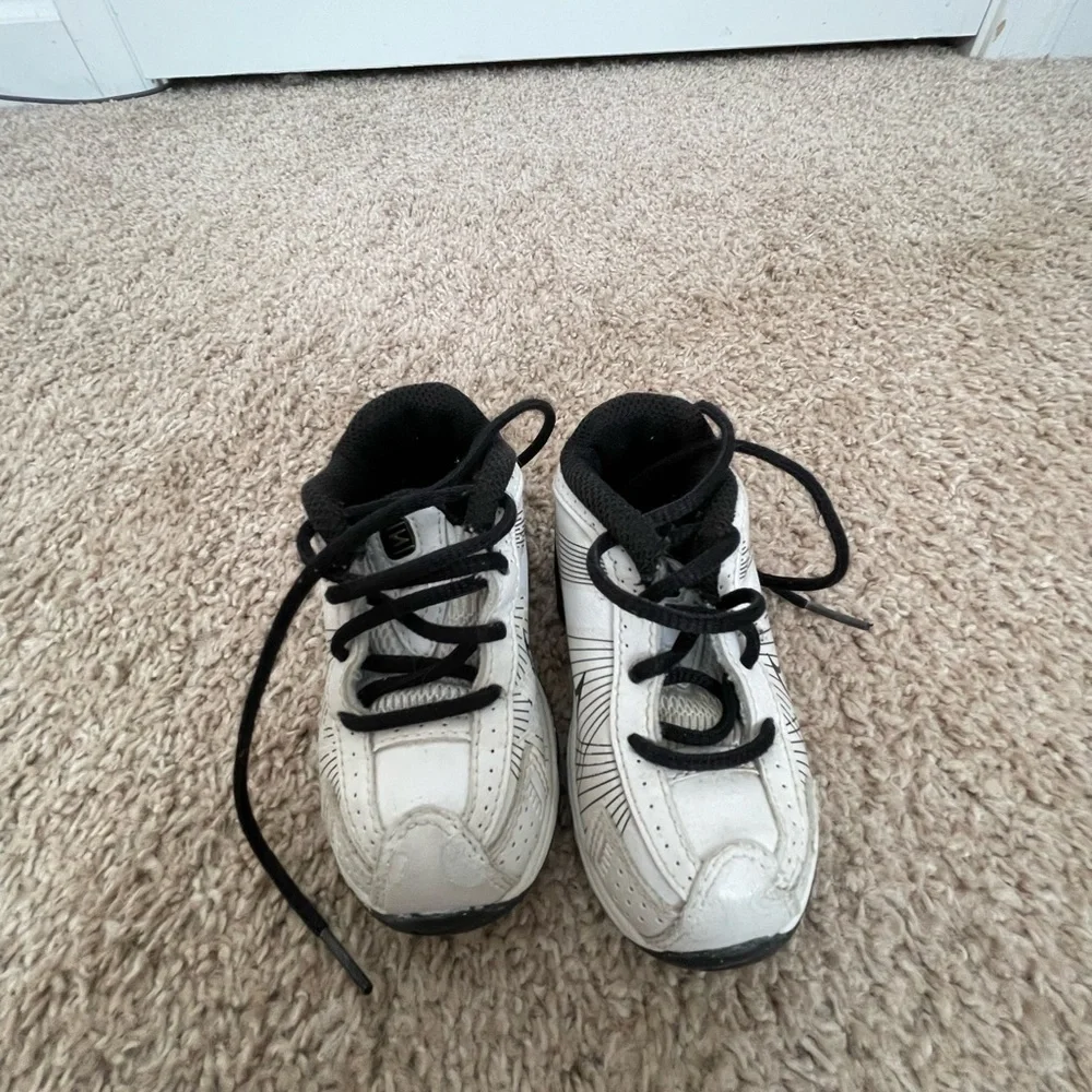 Kids Toddler Nike Shox size 5c